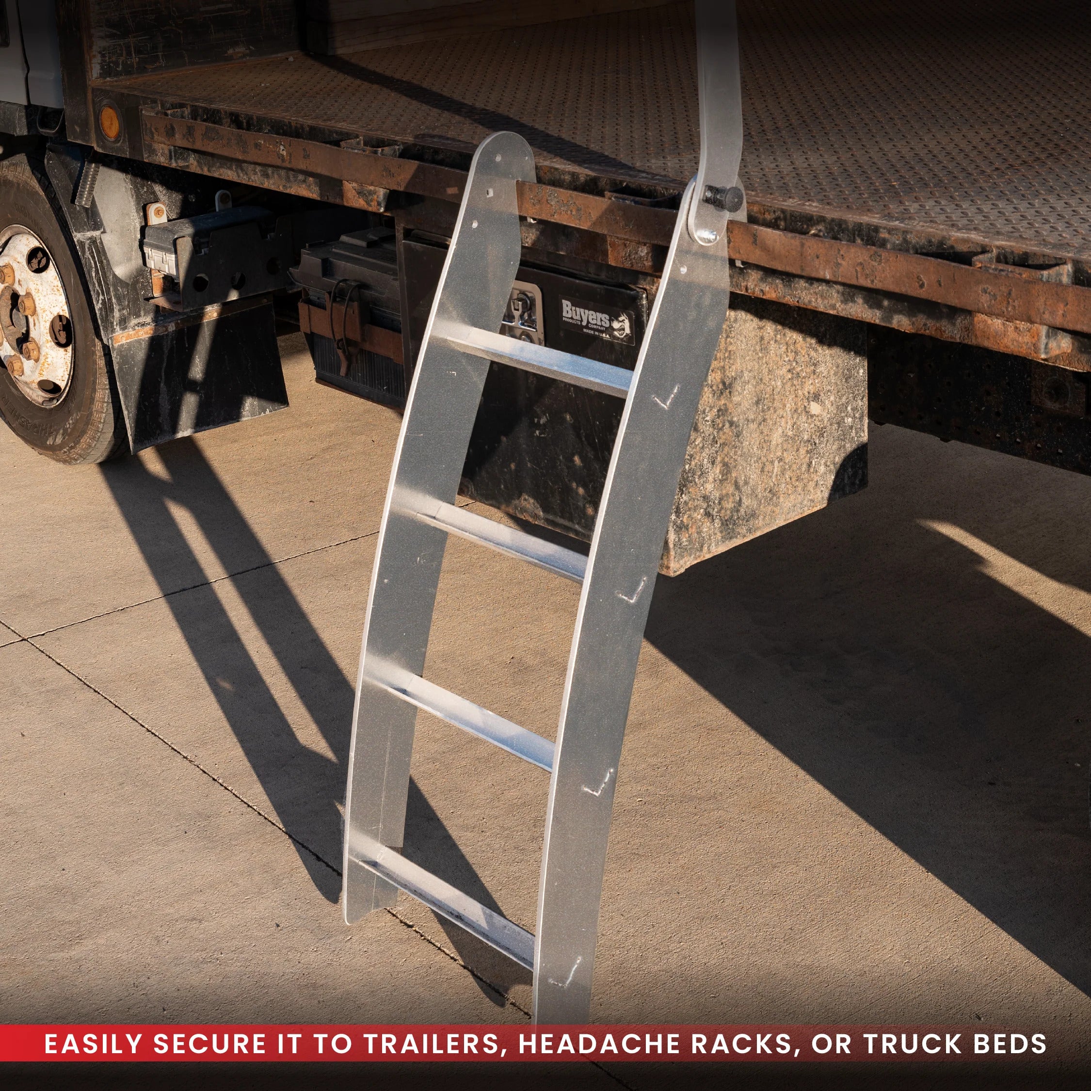 GEN-Y Hitch Aluminum Rub Rail Ladder GH-102877 – Lightweight, Foldable Trailer Ladder with 300 lb Capacity